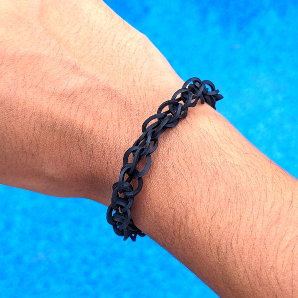 Loom bracelet 🤍